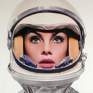 Meet your Posher, Vivi